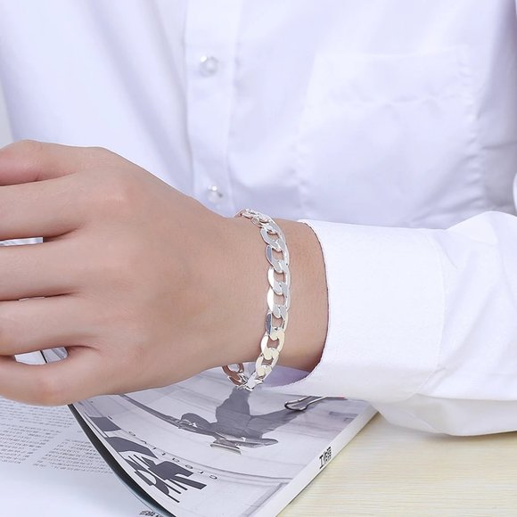 Stunning Miami Cuban Bracelet 8 Inches Long 10mm Wide - Picture 4 of 5